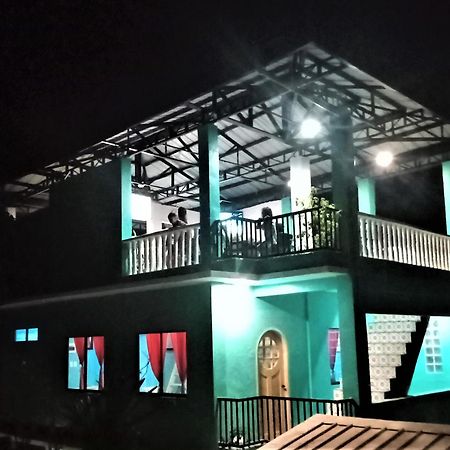Smallfry'S Beach Resort Calatrava  Екстер'єр фото
