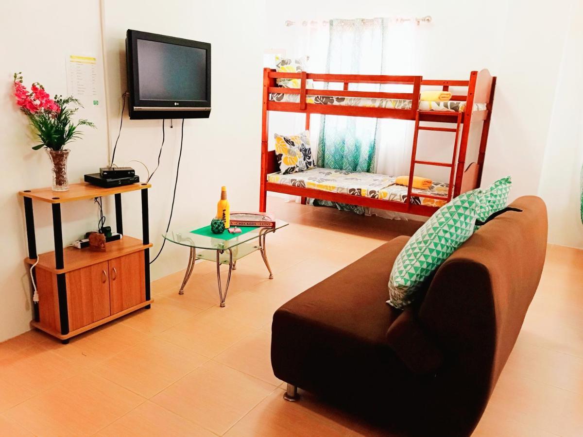 Smallfry'S Beach Resort Calatrava  Екстер'єр фото